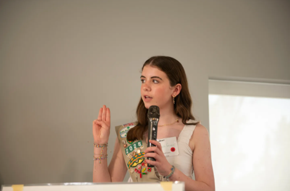 Girl Scout Senior Recites the Promise